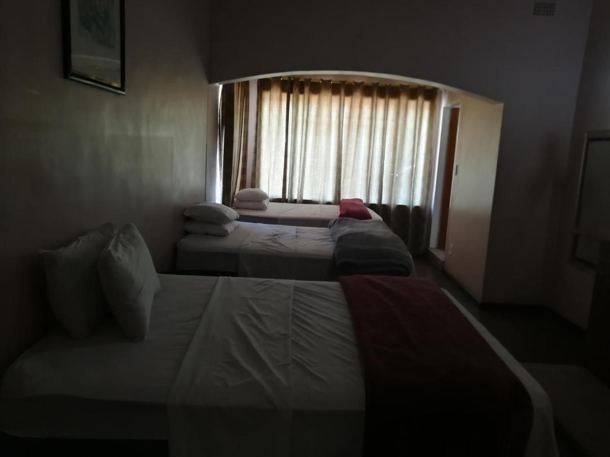 Kamp David Lodge Johannesburg Ngoại thất bức ảnh