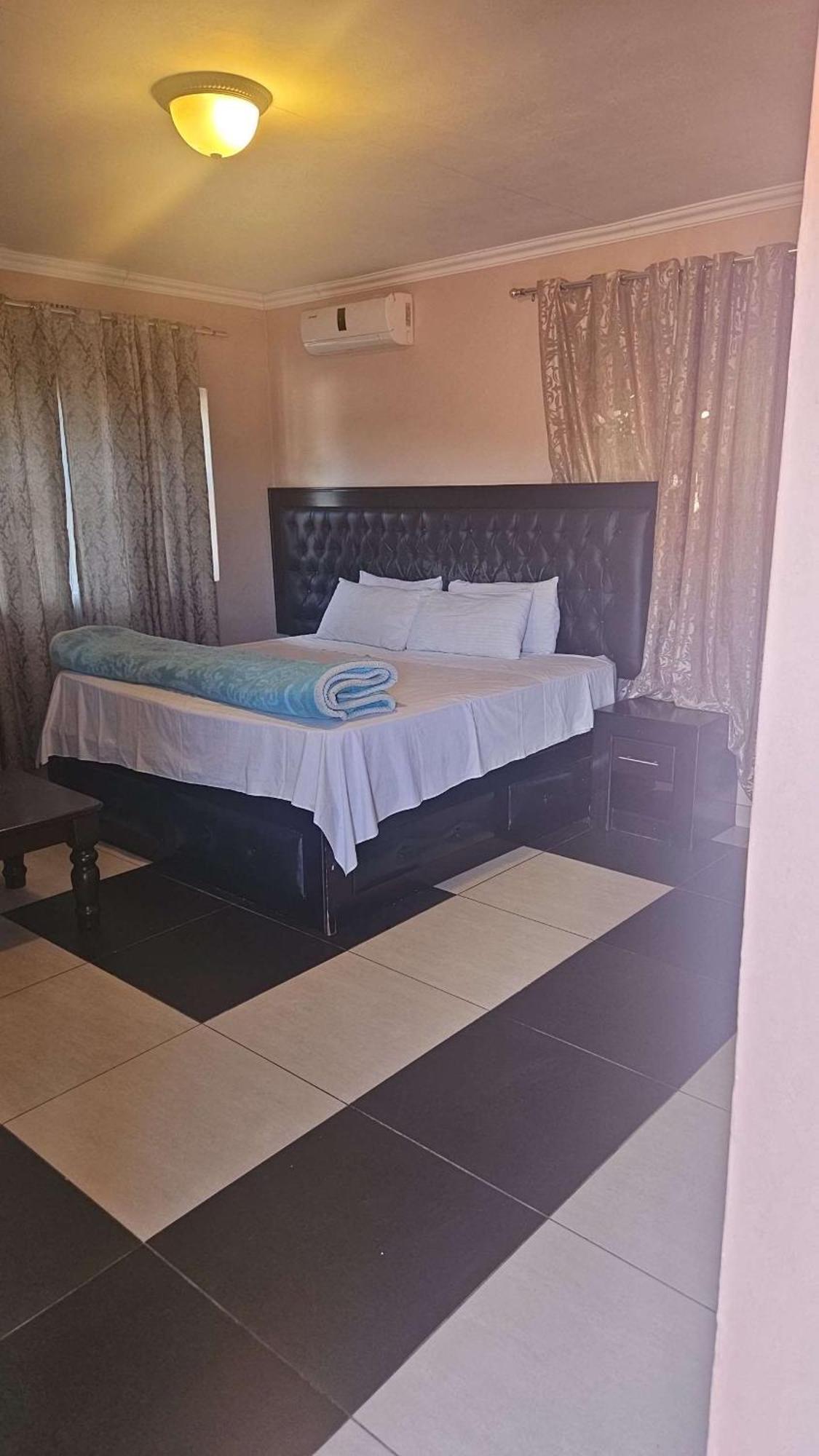 Kamp David Lodge Johannesburg Ngoại thất bức ảnh